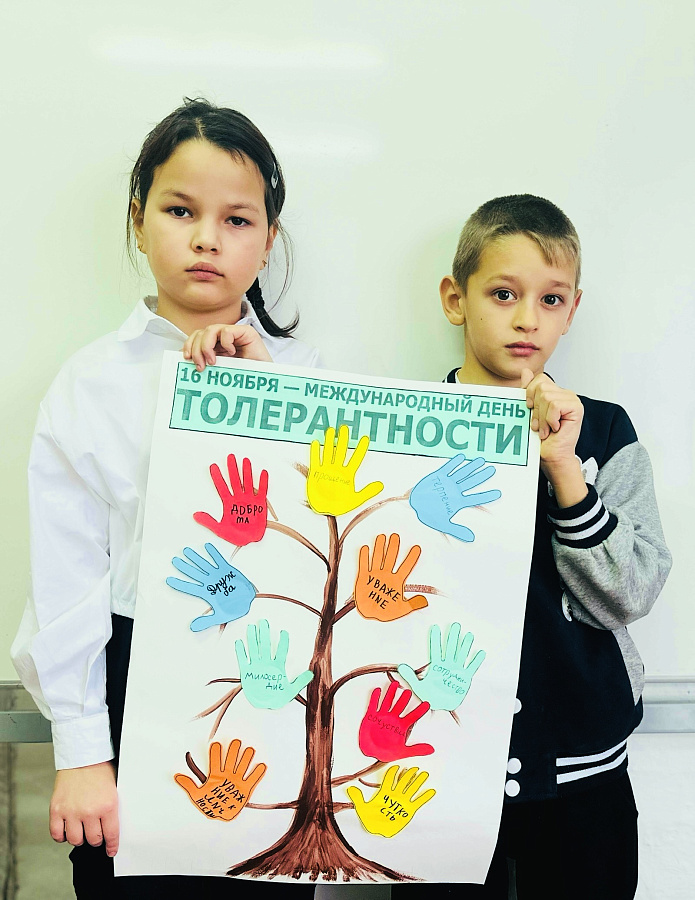 Уроки толерантности в библиотеке с. Зенково